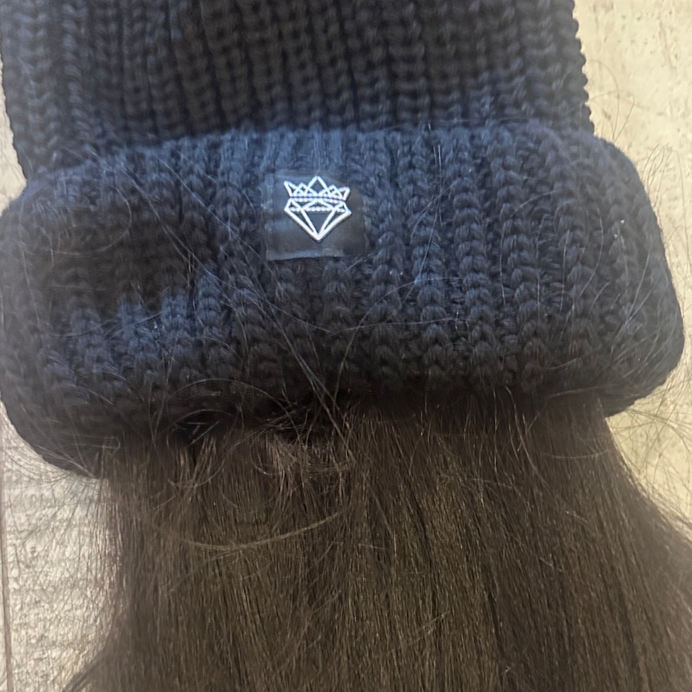 Chelsey Smith Black Knit Beanie with Black straight synthetic hair - Picture 2 of 6